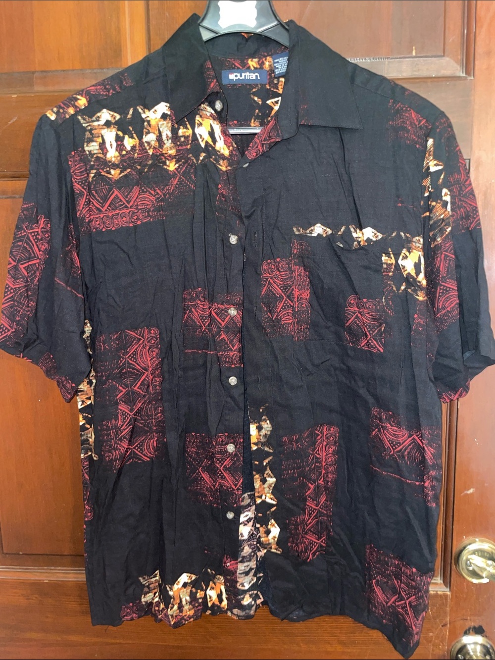 Black & Red Patterned Short-Sleeve Men's Shirt